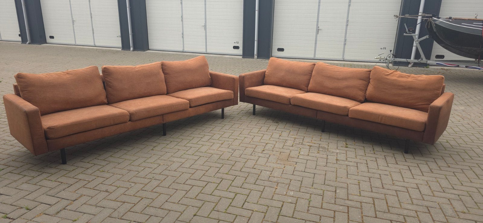 Set van 2 x 4-persoons By-Borg Rodeo banken cognac, Huis en Inrichting, Banken | Bankstellen, Ophalen, 250 tot 300 cm, 75 tot 100 cm