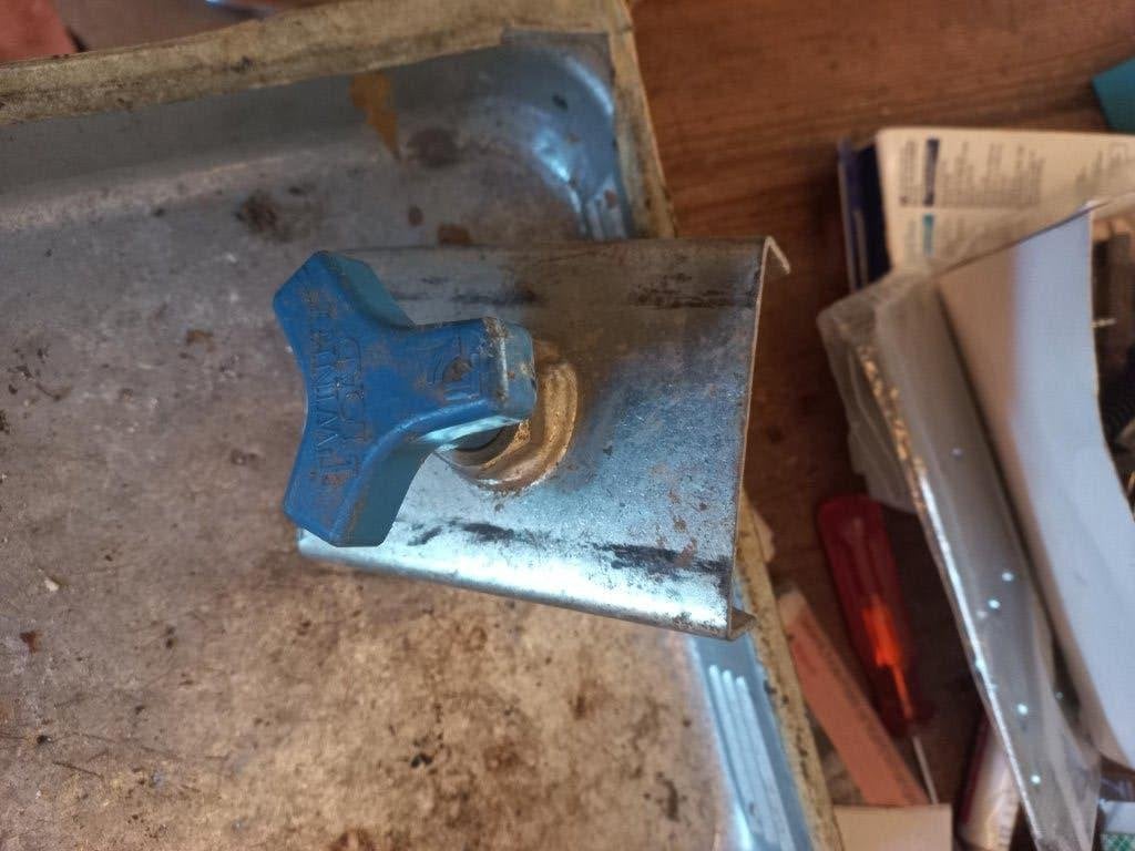 twinnyload cranksteun klem klemplaat ouder model, Auto diversen, Ophalen of Verzenden, Gebruikt, Trekhaakdrager