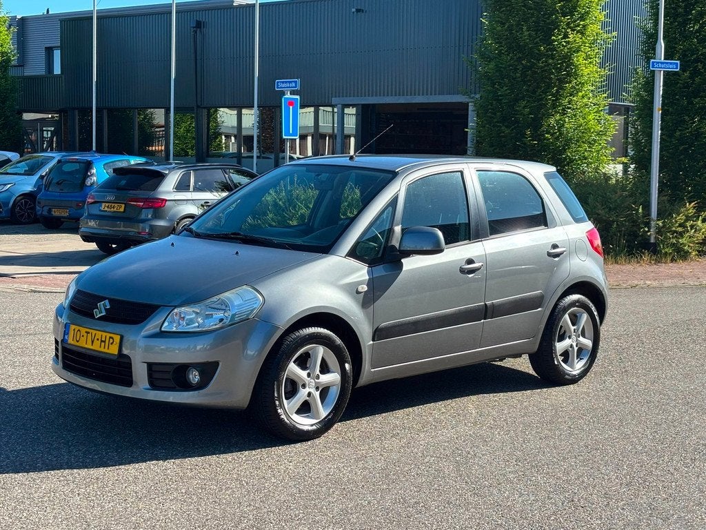 Suzuki SX4 1.6 Exclusive Airco Trekhaak Nieuwe Apk, Voorwielaandrijving, 15 km/l, Gebruikt, 4 cilinders