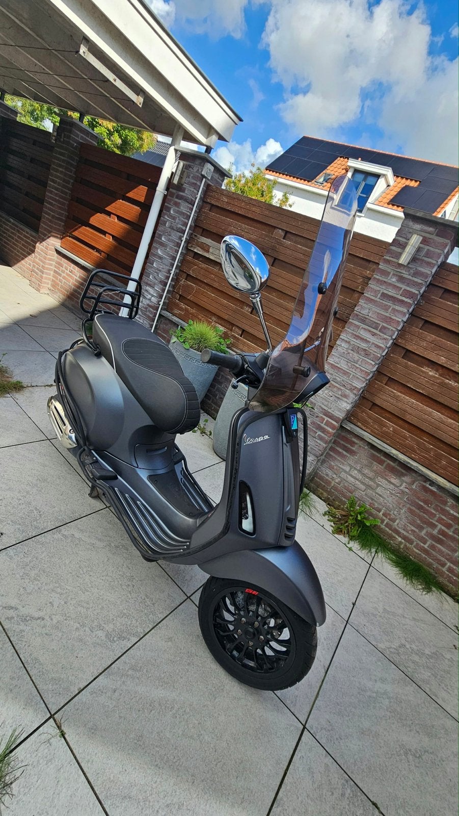 Vespa Sprint S 2018 - Mat Grijs, Fietsen en Brommers, Ophalen, Gebruikt, Benzine, Vespa