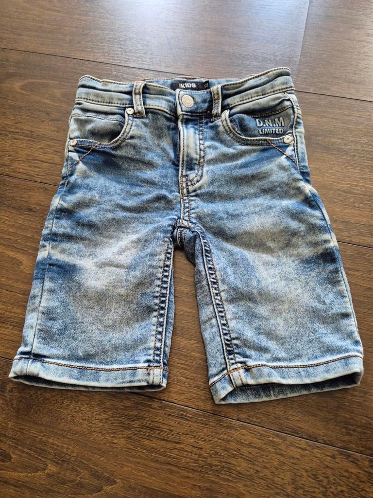 Spijker korte broek maat 122, Ophalen of Verzenden, Zo goed als nieuw, Meisje, Broek