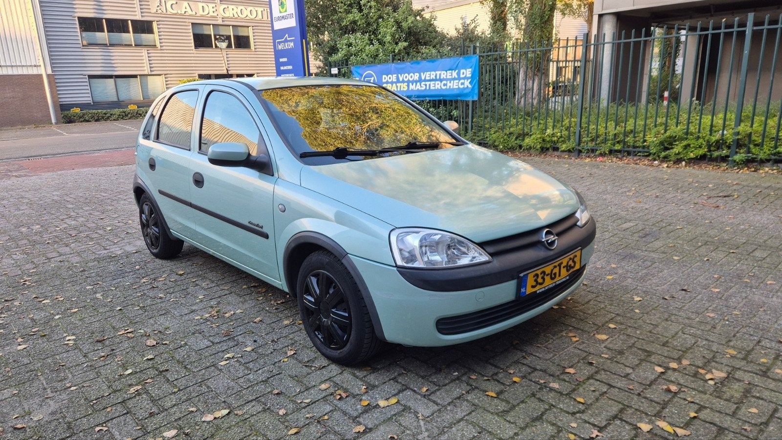 Foto 2 van Opel Corsa 1.2 5D AUTOMAAT | NIEUWE APK | DISTRIBUTIE VV