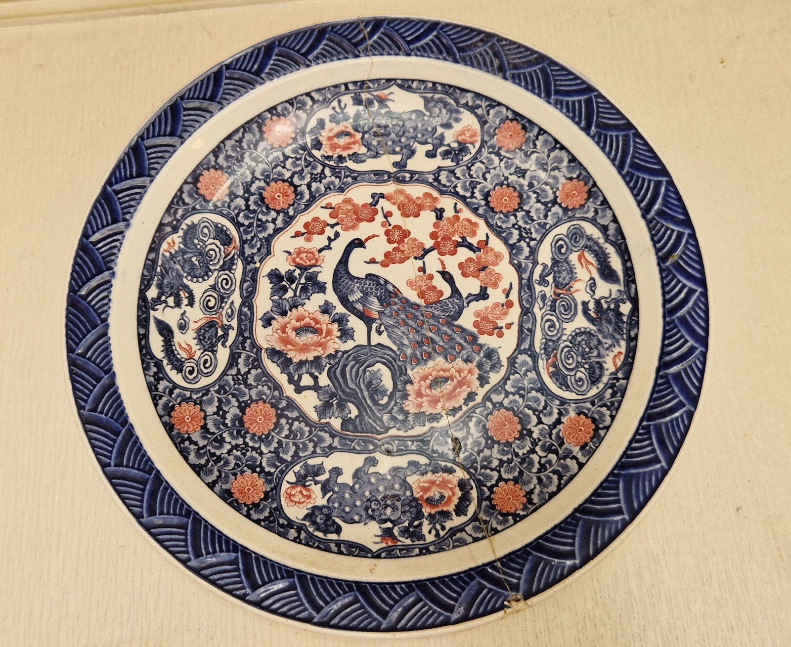 Antiek Chinees porseleinen bord met pauwen en bloemen, Ophalen of Verzenden