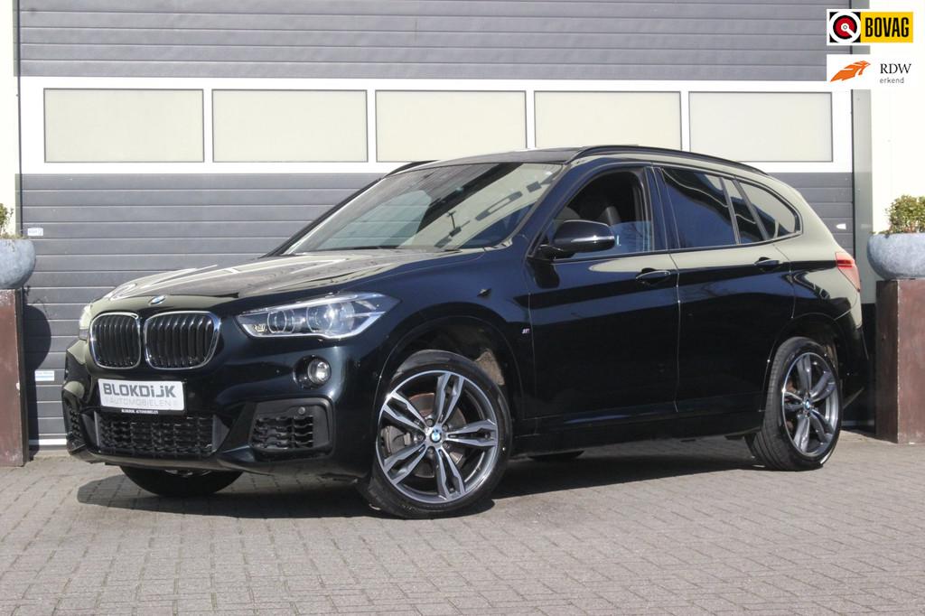 BMW X1 2.5i xDrive M Sport | Trekhaak | Panoramadak |, 1998 cc, Gebruikt, Zwart, 4 cilinders
