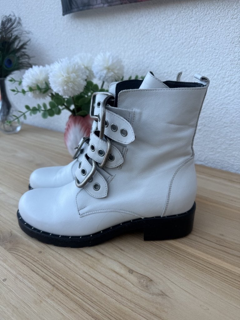 Wit leren zomerlaarsjes Sweet Lemon, Kleding | Dames, Schoenen, Wit, Lage of Enkellaarzen, Nieuw, Ophalen of Verzenden