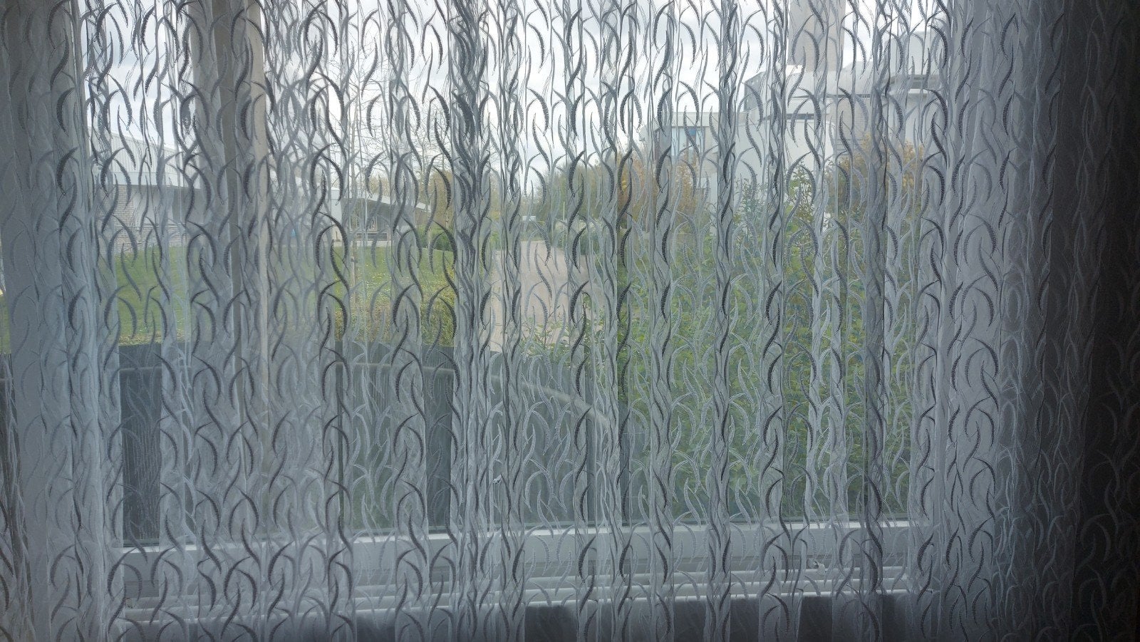 Witte vitrage met mooie plooien (2 stuks) - 400x243 cm, Vitrage, Gebruikt, Wit, Ophalen of Verzenden
