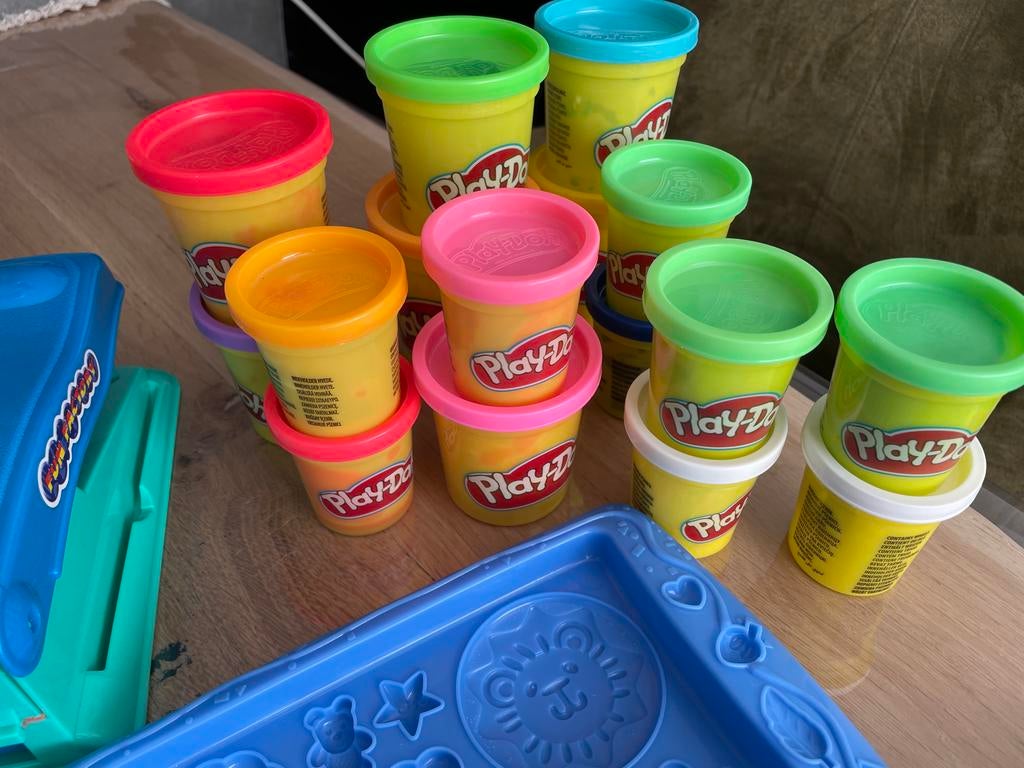 Play-Doh klei en accessoires, Ophalen, Gebruikt, Knutselen