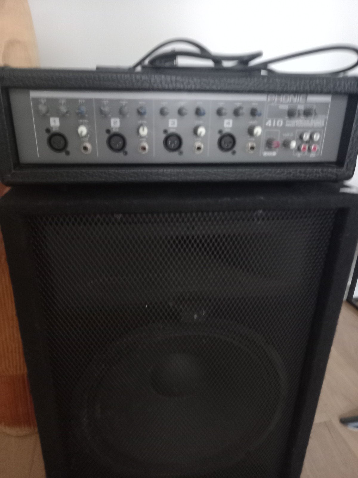 Phonic 410 Versterker + Speakerbox 715 - PA Set, Ophalen, Gebruikt, Minder dan 500 watt, P.A.