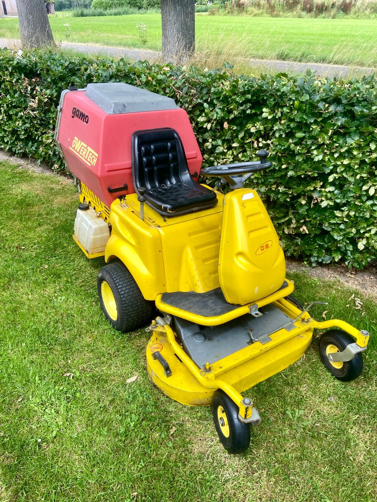 Frontmaaier Zitmaaier hydrostaat frontmaaier met opvang., Ophalen, Gebruikt, Opvangbak, 90 tot 120 cm