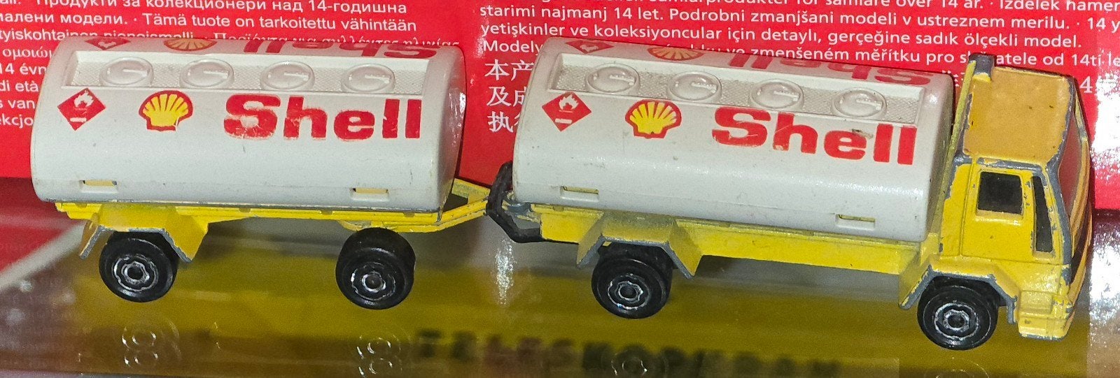 Shell Tankwagen met aanhanger - Trekhaak intact, Hobby en Vrije tijd, Ophalen of Verzenden, Bus of Vrachtwagen, Majorette