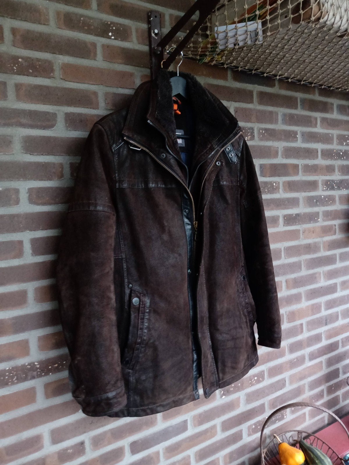 Stijlvolle bruine suède jas met teddy voering, Bruin, Maat 48/50 (M), Ophalen of Verzenden, Zo goed als nieuw