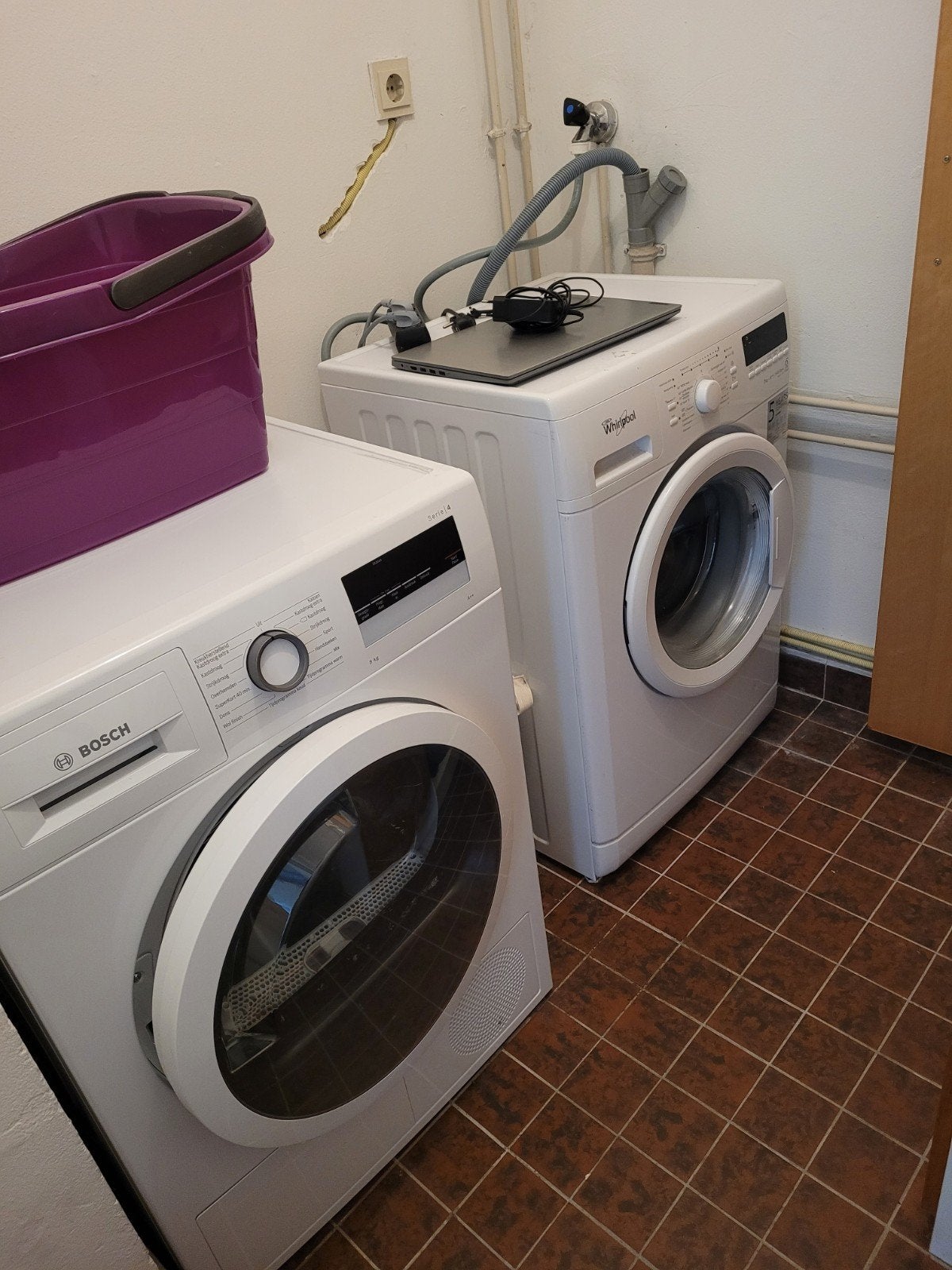 wasmachine en droogmachine, Ophalen, Zo goed als nieuw, 1200 tot 1600 toeren
