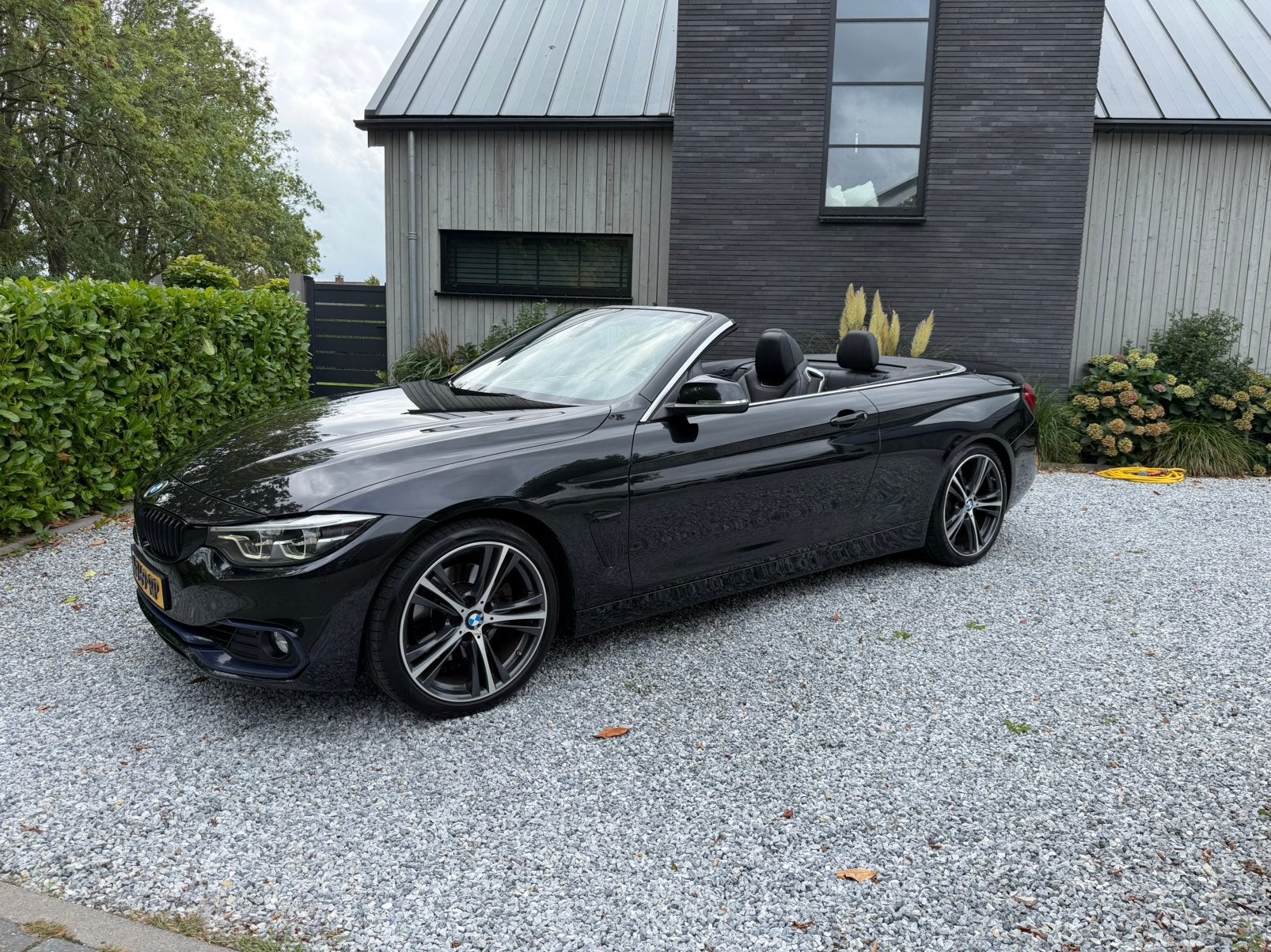 BMW 430i Cabrio High Executive / Sport Line | 252 PK |, 1998 cc, Achterwielaandrijving, Cabriolet, 4 stoelen