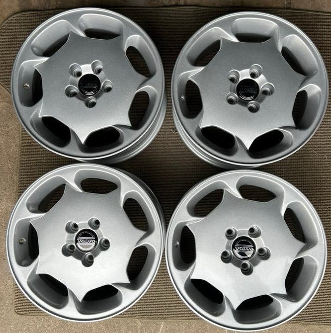 Volvo  Andromeda 16 inch past op veel volvo modellen S60 V70, Ophalen