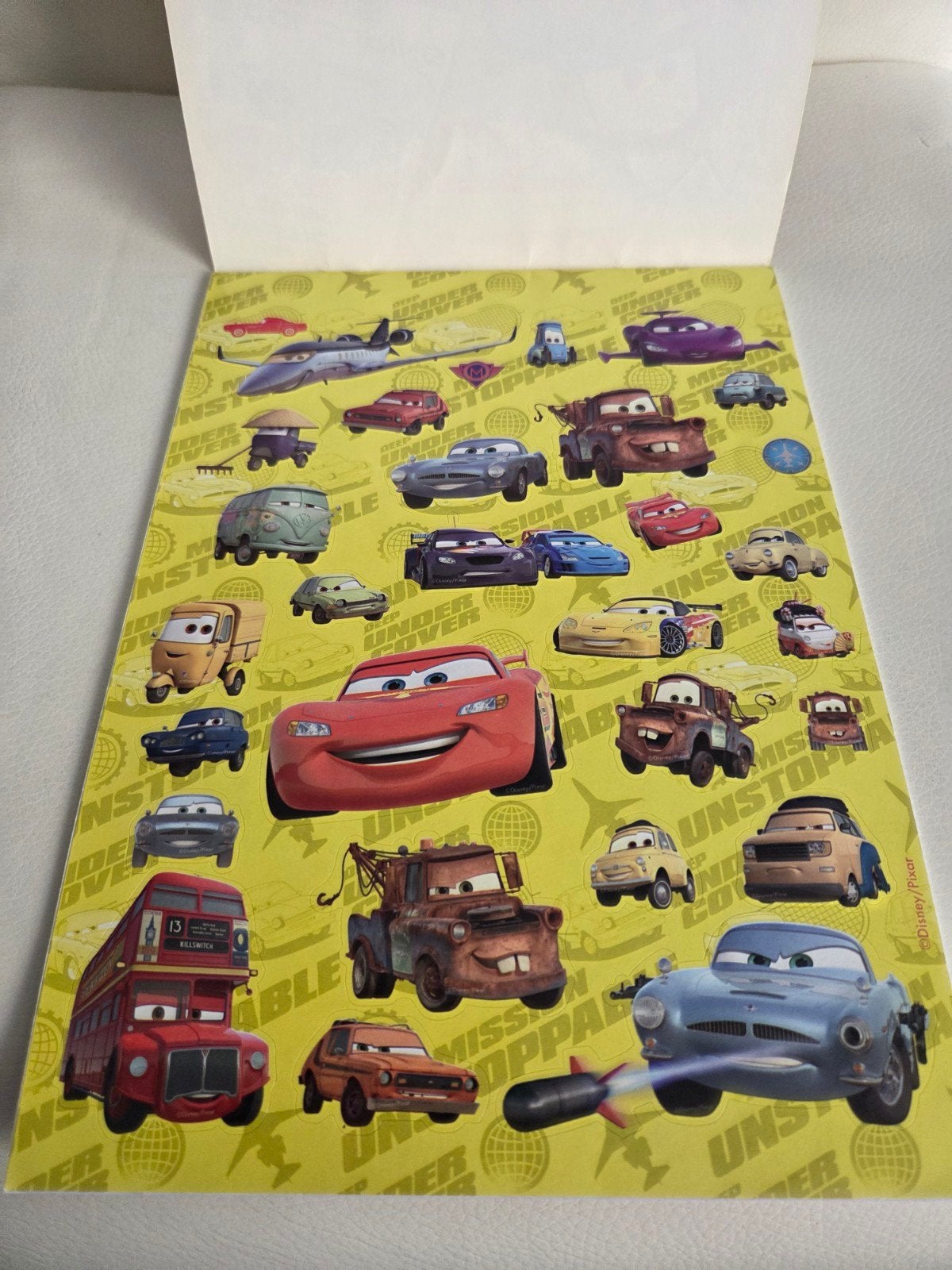 3x Disney kleur- en stickerboek: Cars, Planes, Koalabroertje, Ophalen of Verzenden, Nieuw, Disney / Pixar, Fictie algemeen
