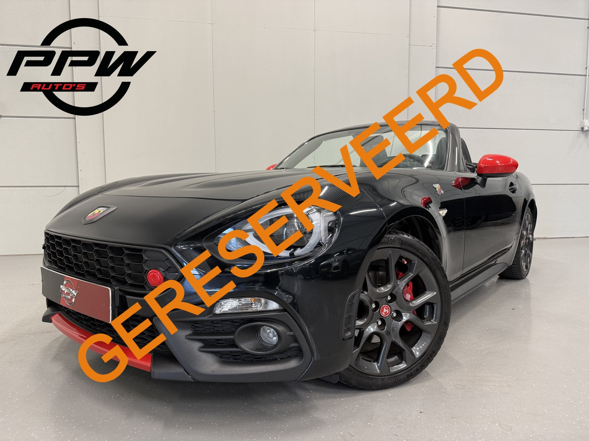 Fiat 124 Spider Abarth 1.4 MultiAir Turbo aut. LED/BOSE/ZWAR, Auto's, Automaat, Dealer onderhouden, Gebruikt, Zwart