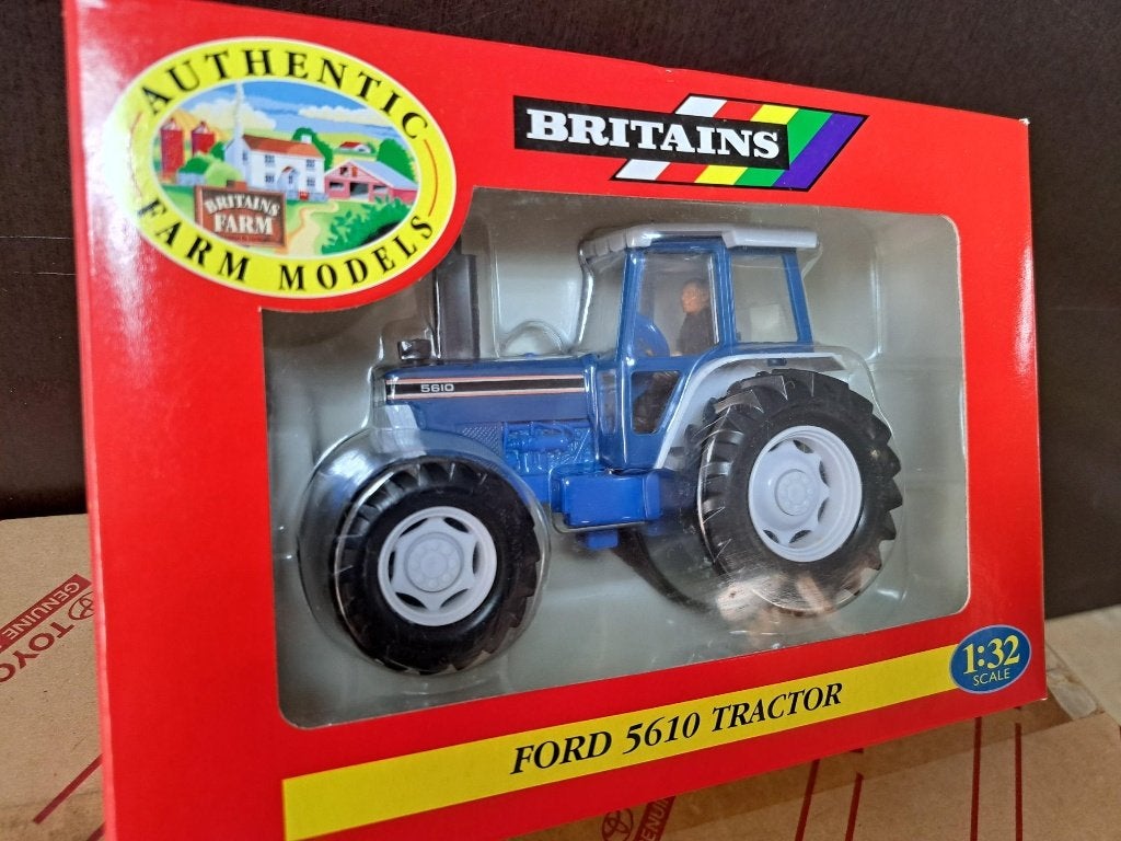 Mooie Ford 5610 Britians 1:32 Tractor nieuw in doos, Ophalen of Verzenden, Nieuw, Tractor of Landbouw, Britains