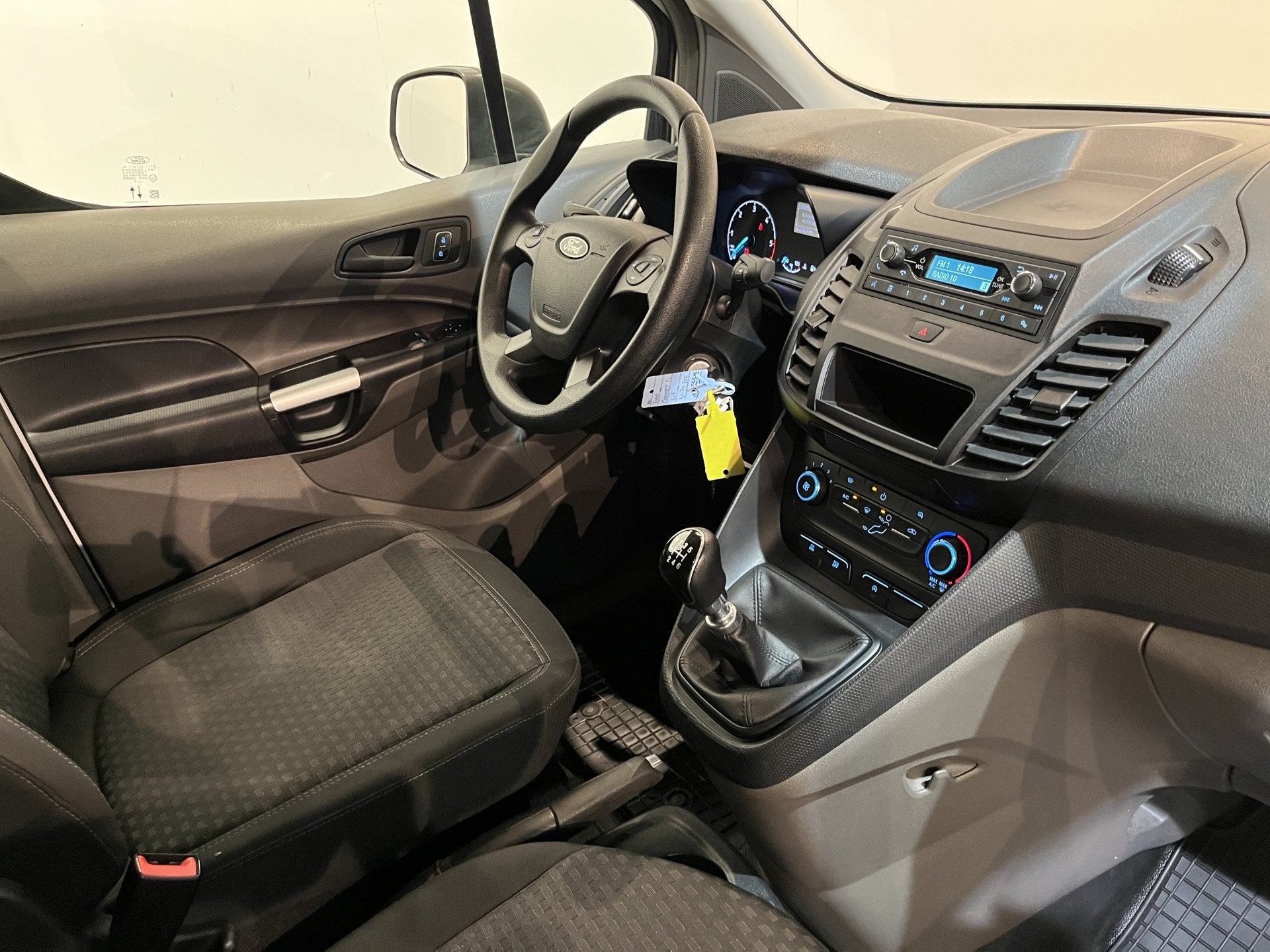 Ford Transit Connect 1.5 EcoBlue L1 Trend / Euro 6 / Airco /, Auto's, Voorwielaandrijving, 1390 kg, Gebruikt, 4 cilinders