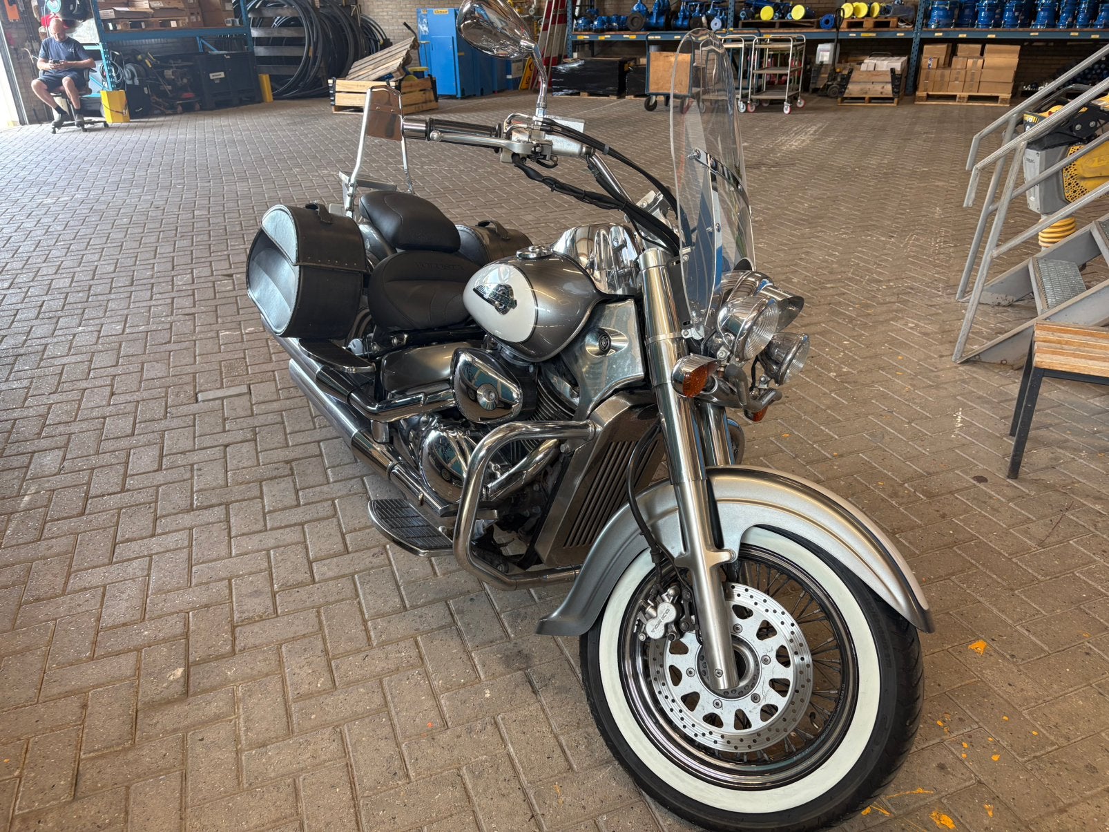 Suzuki Volusia V800 bouwjaar 2004, 2 cilinders, Occasion, Meer dan 35 kW, 800 cc