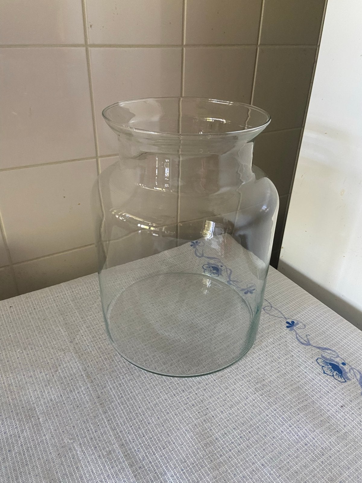 Grote glazen design vaas - groot - Melkbus model, Ophalen of Verzenden, Zo goed als nieuw, Overige kleuren, Glas