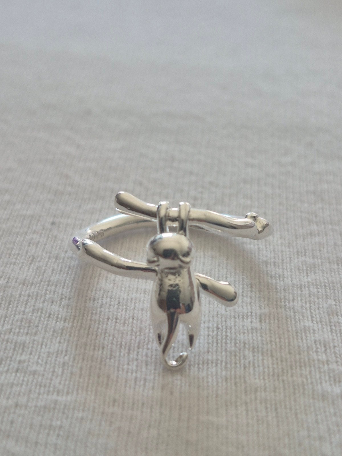 Nieuw! Zilveren 925 Ring met Hangende Kat Verstelbaar, Nieuw, Ophalen of Verzenden, Dame, Zilver