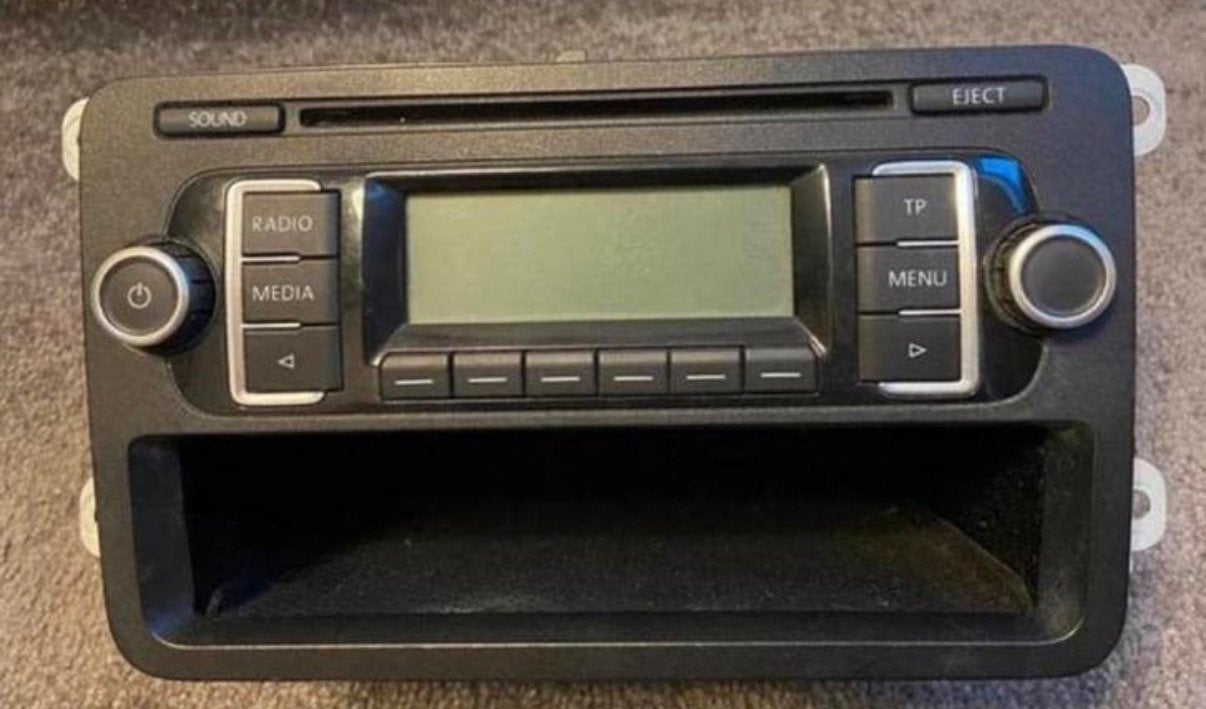 RCD 210 Volkswagen radio ORIGINEEL, Ophalen of Verzenden, Zo goed als nieuw