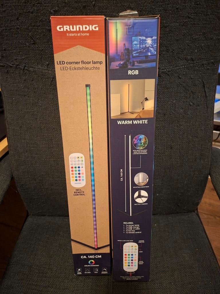 Grundig LED Vloerlamp RGB - Hoeklamp met Afstandsbediening, Huis en Inrichting, Ophalen of Verzenden, Nieuw, Metaal, 100 tot 150 cm