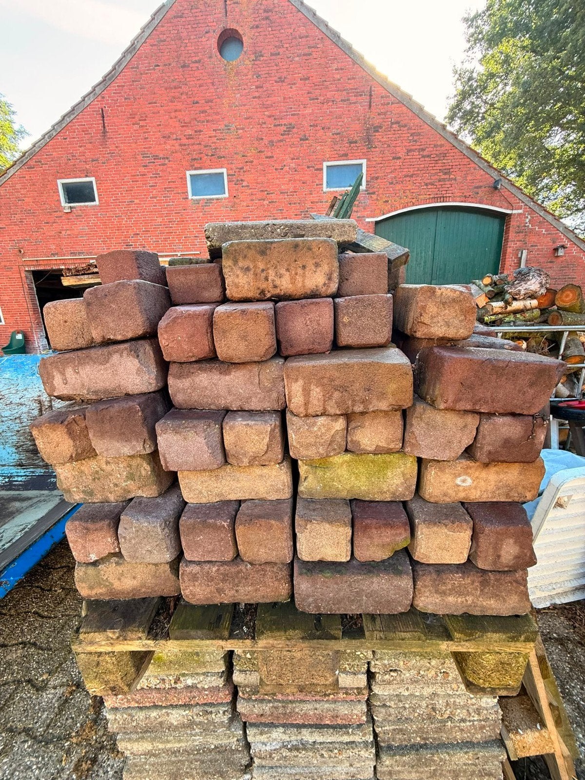 Oude bakstenen, rood, voor tuin of decoratie, Ophalen of Verzenden, Gebruikt, Bakstenen