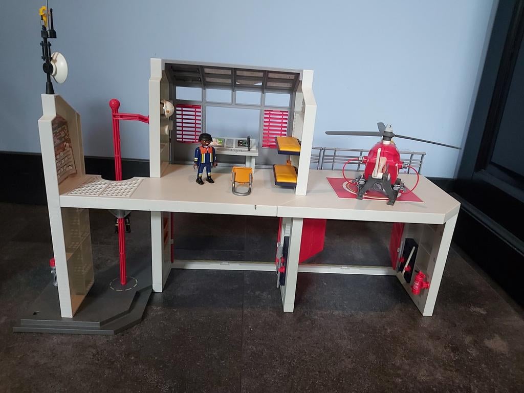 Playmobiel brandweerkazerne, Kinderen en Baby's, Kinderkamer | Tafels en Stoelen, Ophalen of Verzenden, Stoel(en)