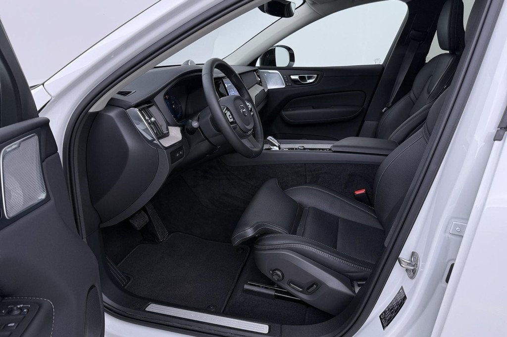 Volvo XC60 T8 Plug-in hybrid Ultra Dark | ACC | Luchtvering, Automaat, Gebruikt, 4 cilinders, 1969 cc