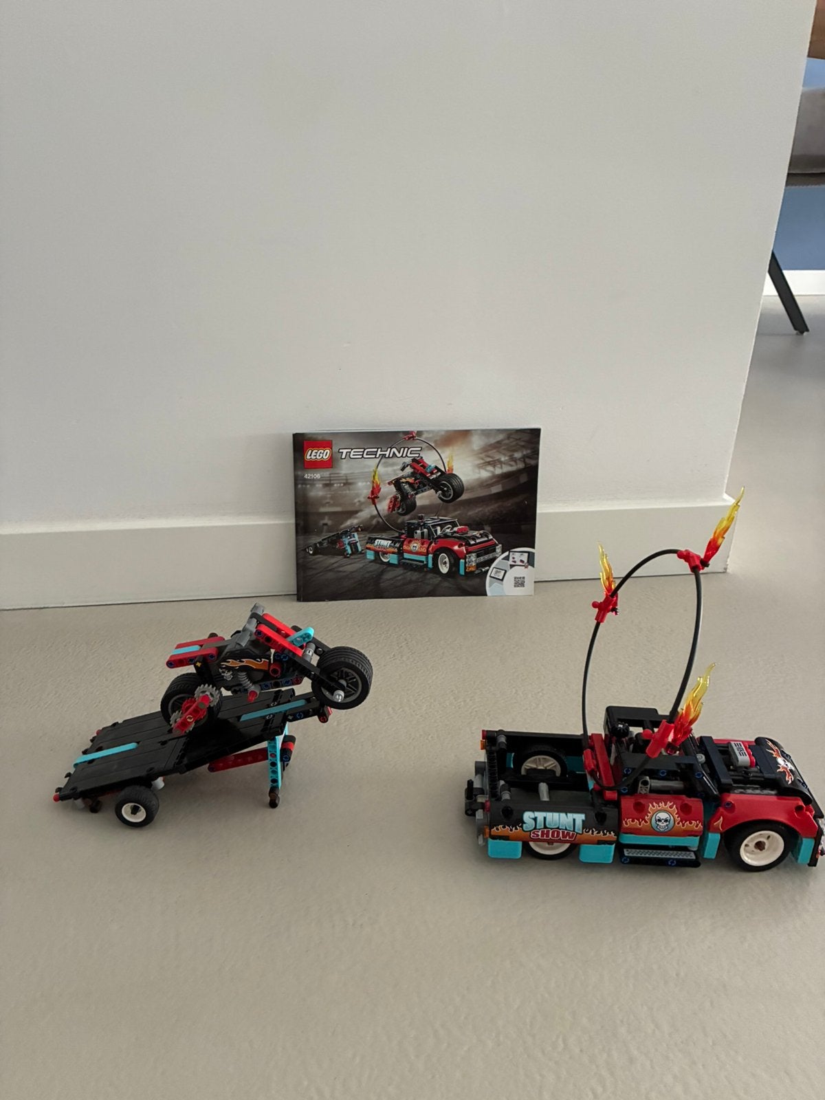 Lego Technic 42106 Truck en Motor, Lego, Ophalen of Verzenden, Zo goed als nieuw, Technic