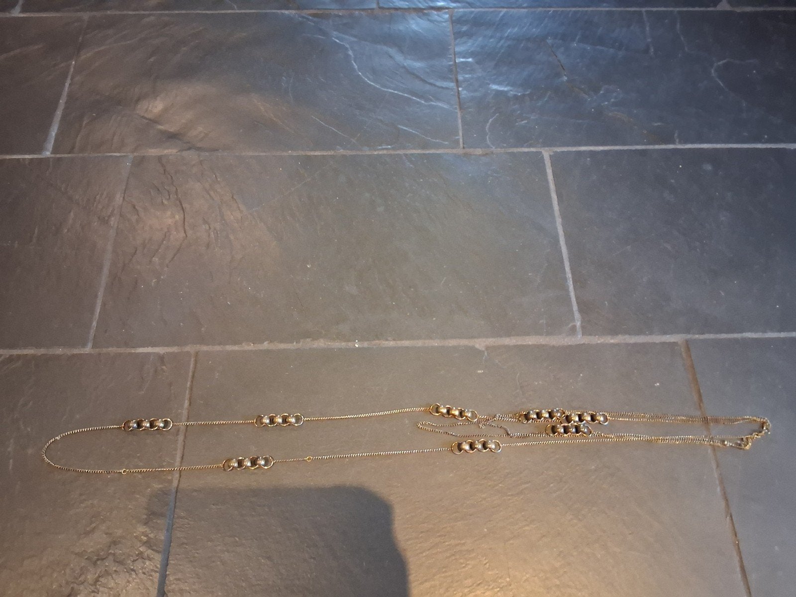 Goud kleurige  ketting met kralen, Ophalen of Verzenden, Gebruikt, Goud, Goud