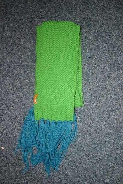 Leuke dikke groene Hema sjaal met franjes, Nieuw, Kinderen en Baby's, Kinderkleding | Mutsen, Sjaals en Handschoenen, Meisje, Nieuw