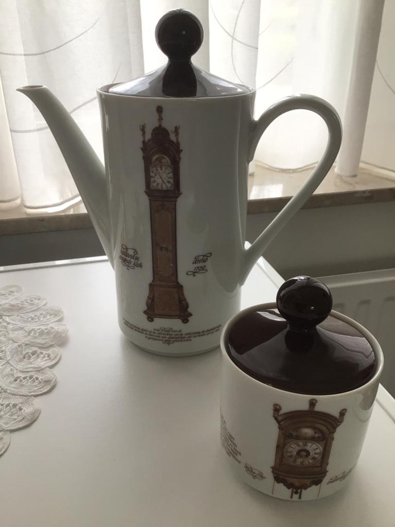 Porseleinen Koffiepot en suikerpot., Antiek en Kunst, Antiek | Porselein, Ophalen of Verzenden