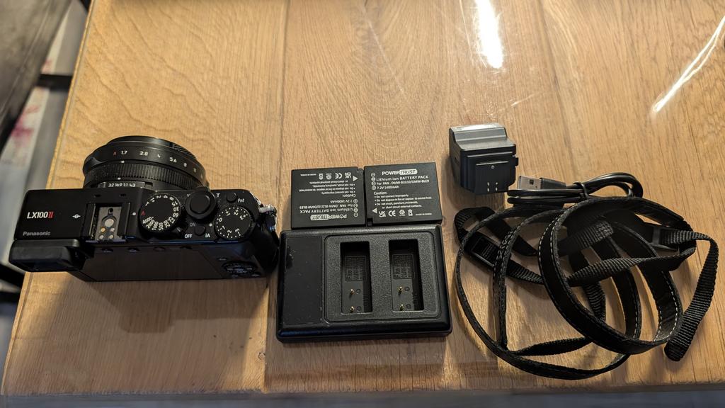 Panasonic Lumix LX100 II Compact Camera met Accessoires, Compact, Ophalen of Verzenden, Zo goed als nieuw, 4 t/m 7 keer