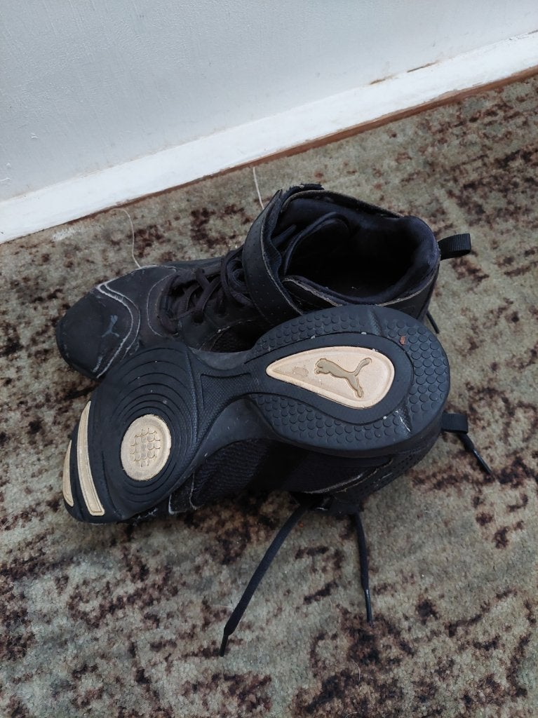 2 paar Puma sportschoenen 38, Puma, Zwart, Ophalen of Verzenden, Sneakers of Gympen