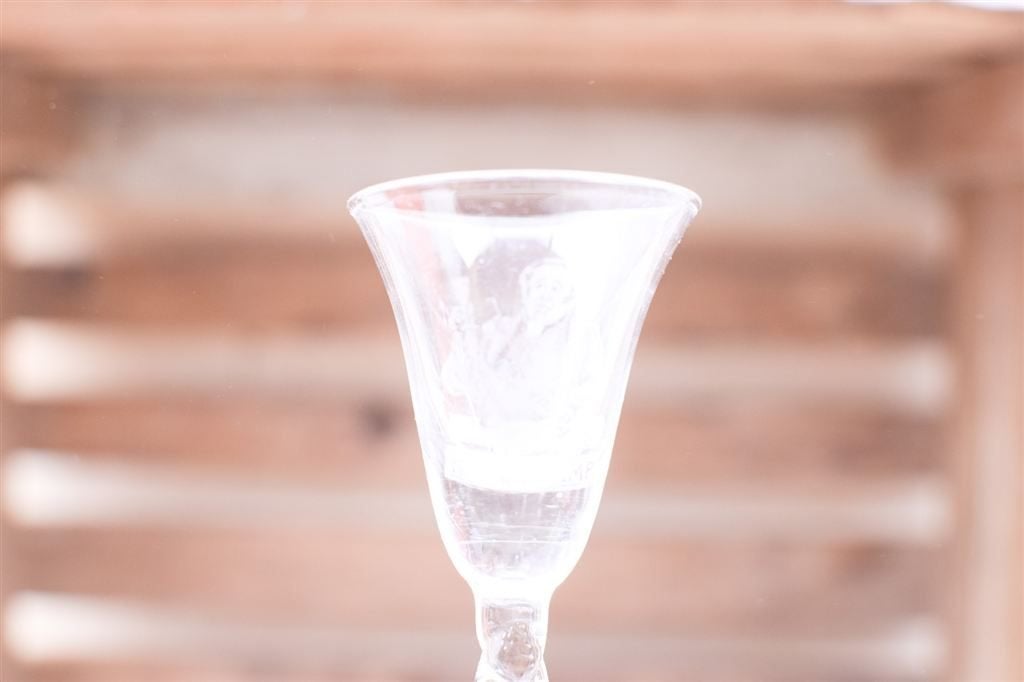 Borrel /likeur glaasje 44882, Gebruikt, Ophalen of Verzenden, Bord(en), Overige stijlen