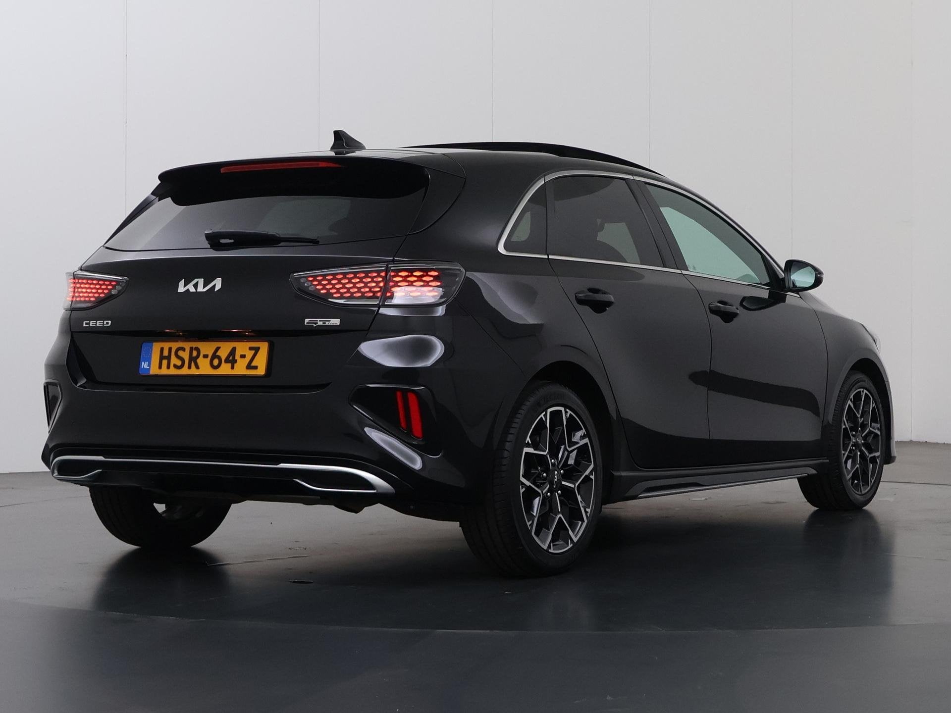 Kia Ceed 1.5 T-GDi GT-Line | Panoramadak | Matrix LED Koplam, Gebruikt, Euro 6, 4 cilinders, 610 kg
