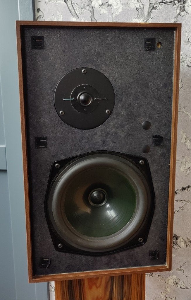 Een mooi paar KEF Chorale luidsprekers, Gebruikt, Minder dan 60 watt, Front, Rear of Stereo speakers, Ophalen