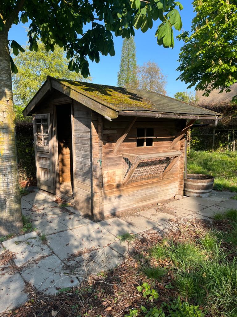 Houten tuinhuisje met overkapping voor dieren, Tuin en Terras, Ophalen, Tuinhuis, 250 tot 500 cm, 1 raam