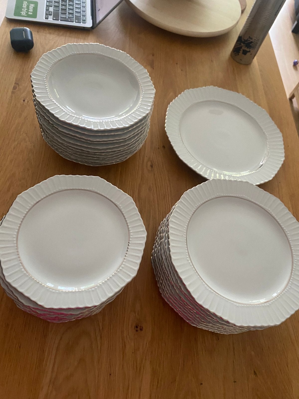 Porland 12-Person Dinner Set – Excellent Condition, Ophalen, Zo goed als nieuw, Glas, Overige stijlen