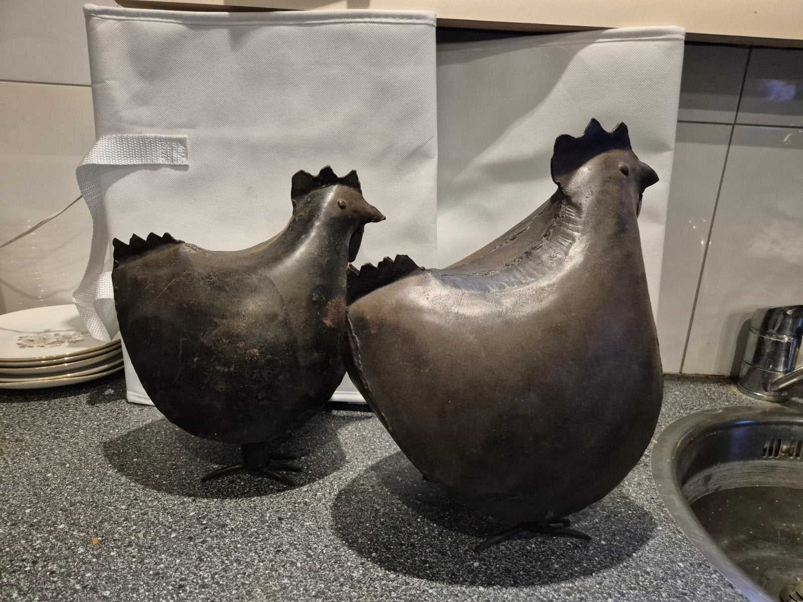 Set van 2 metalen kippen decoratie, Gebruikt, Ophalen of Verzenden, Landelijk, Metaal