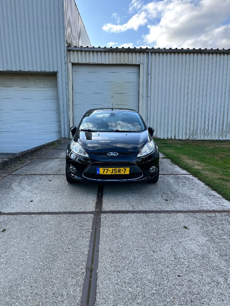 Ford Fiësta 1.6 Ti-vct 88KW 5DR 2009 Zwart, Voorwielaandrijving, 1596 cc, Stof, 40 €/maand