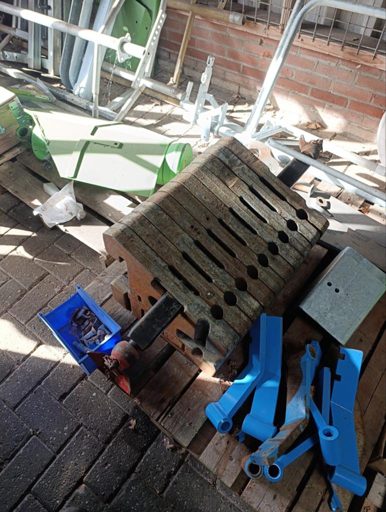 te koop 10 Frontgewichten, Zakelijke goederen, Agrarisch | Onderdelen | Banden, Velgen en Assen, Ophalen