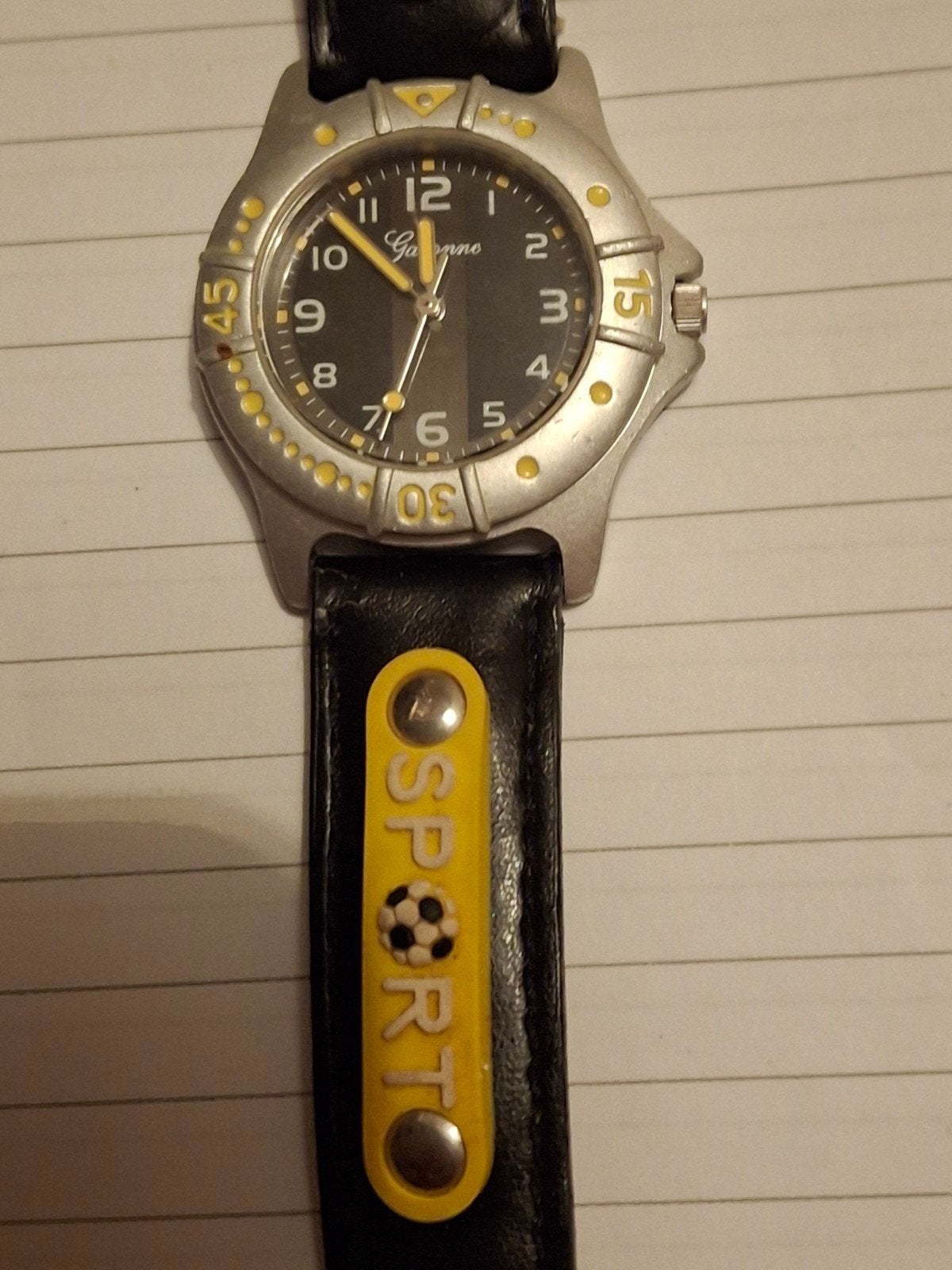 Voetbal horloge, Ophalen, Zo goed als nieuw, Zwart, Jongen of Meisje