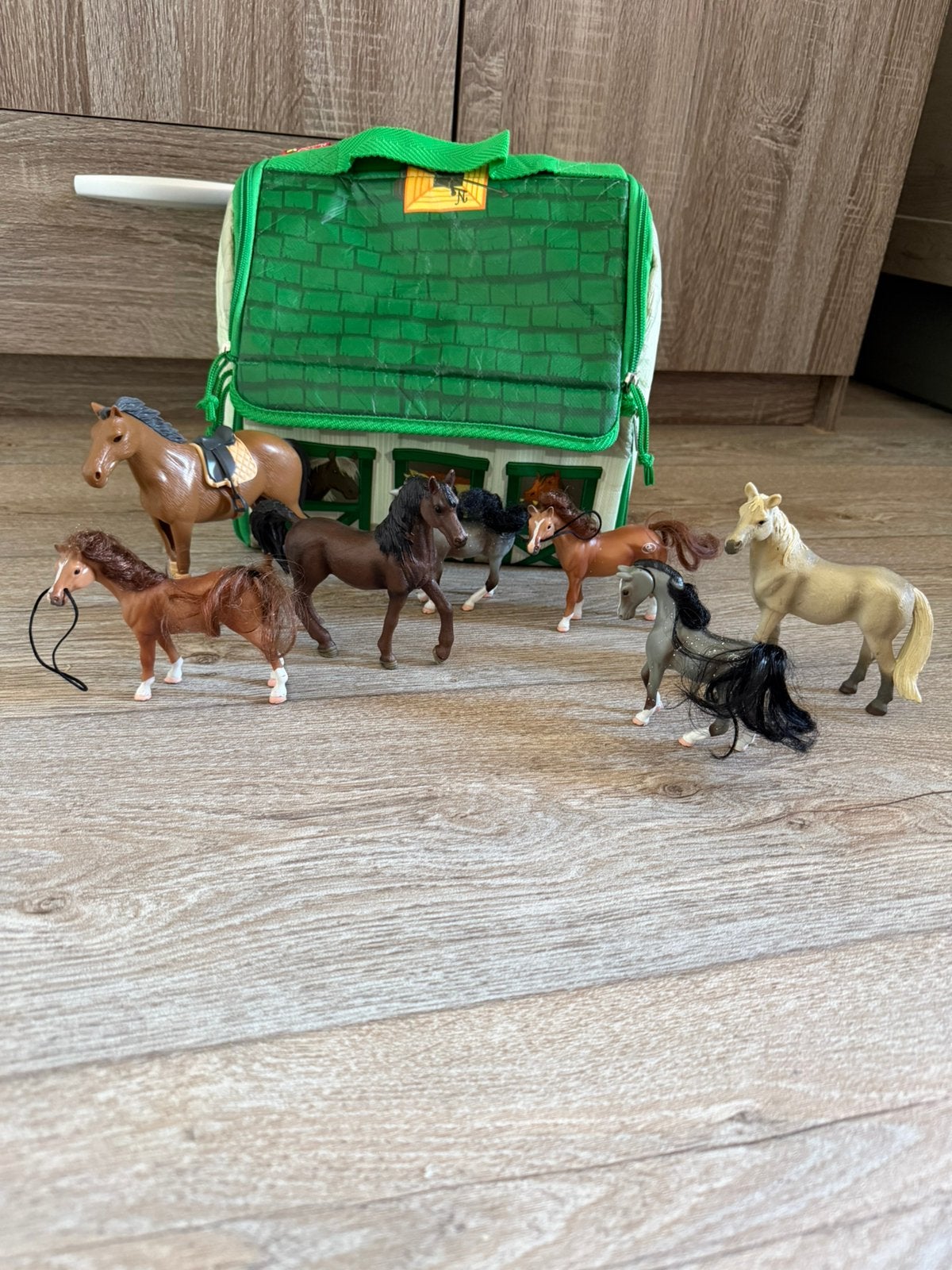 Paarden set met speel stal, Ophalen of Verzenden, Zo goed als nieuw