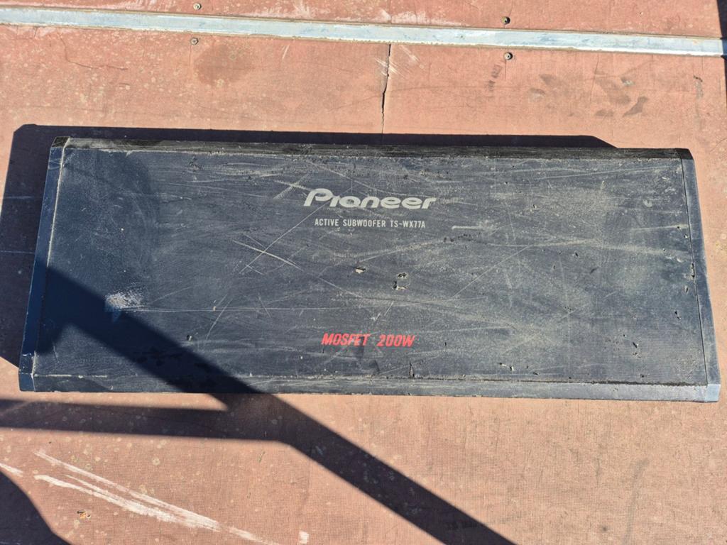 Pioneer actieve subwoofer 200w Mosfet TS-WX77A, Auto diversen, Autospeakers, Ophalen of Verzenden, Gebruikt