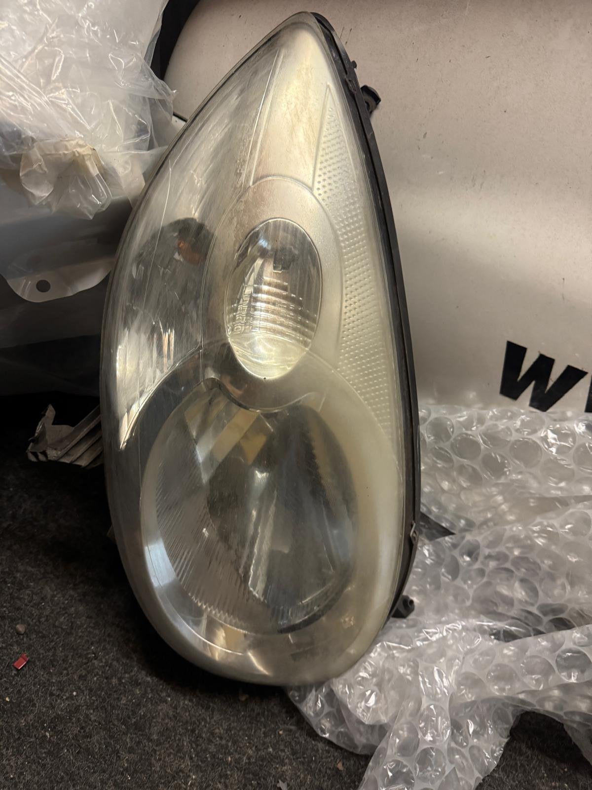 Citroen C1 koplamp rechts bj 2005-2014 origineel met oortjes, Ophalen, Citroën