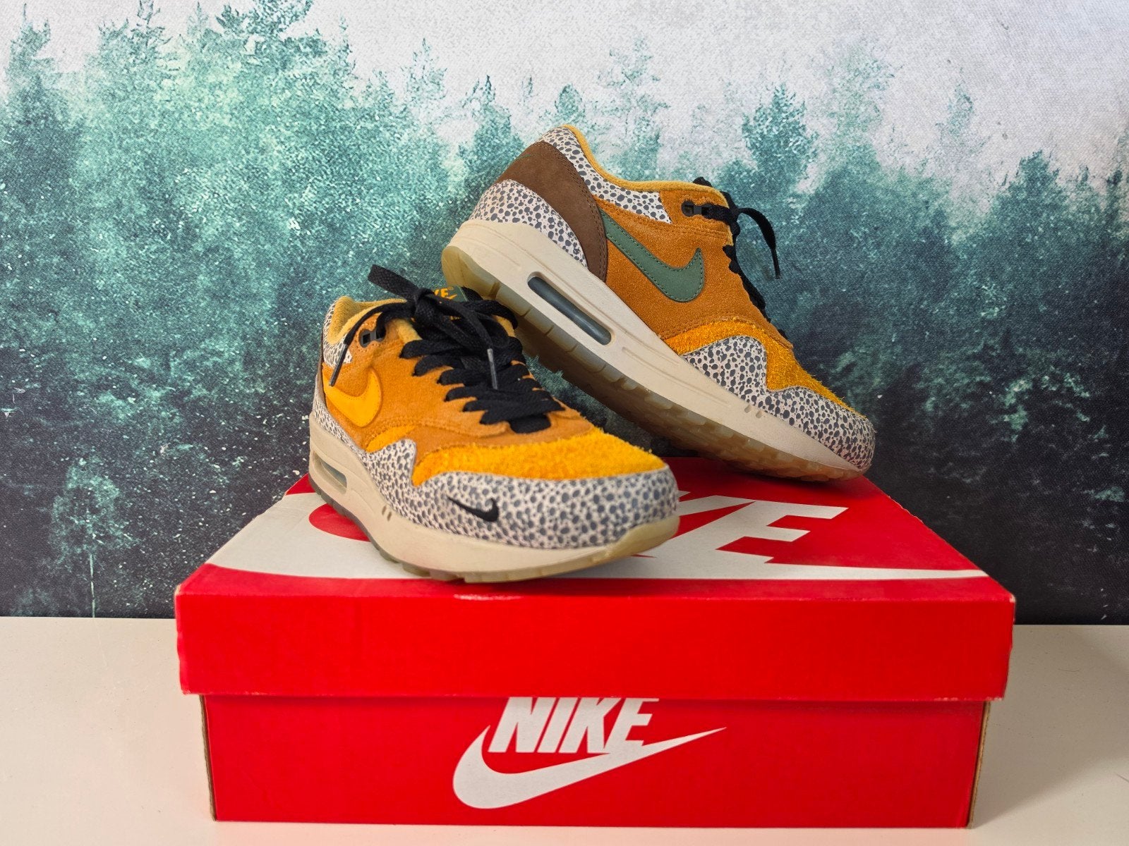 Nike Air Max 1 Premium QS Safari Leopard, Ophalen of Verzenden, Zo goed als nieuw, Bruin