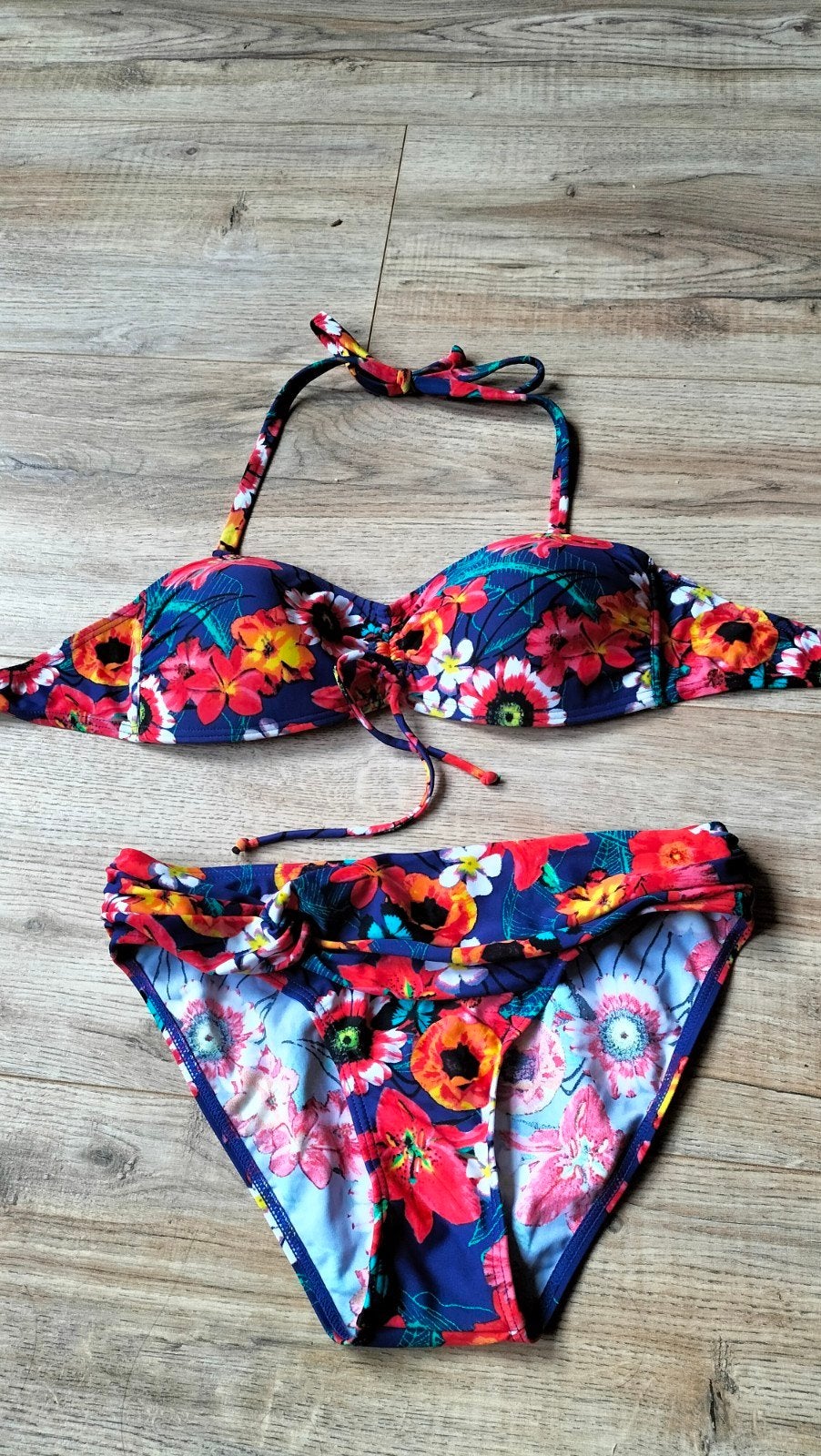 Nieuwe Livera Bikini - Maat 36/38, Meerkleurig, Nieuw, Ophalen of Verzenden, Bikini